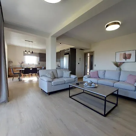Endless View Apartment Nauplie Extérieur photo